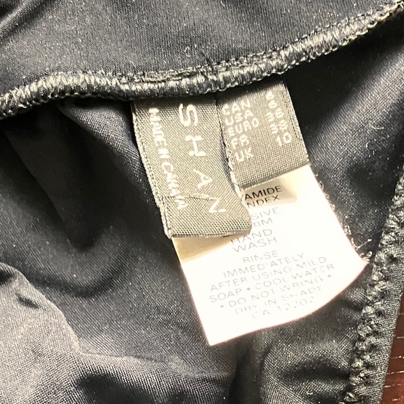 SHAN BLACK BIKINI SET WITH GROMMETS - Picture 2 of 16